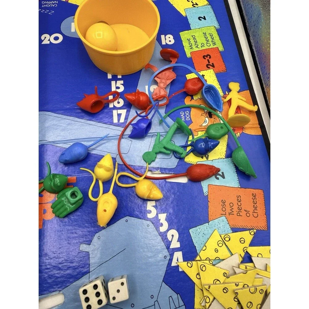 Vintage 1988 Hasbro 4657 Milton Bradley Mouse Trap Board Game